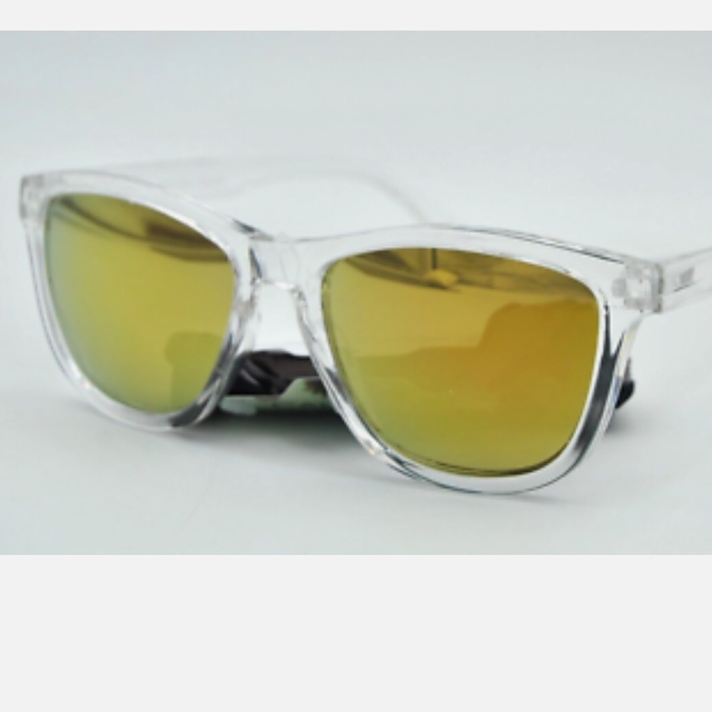 NWT CaliBlue Unisex Clear Yellow Mirror Lens Sunglasses